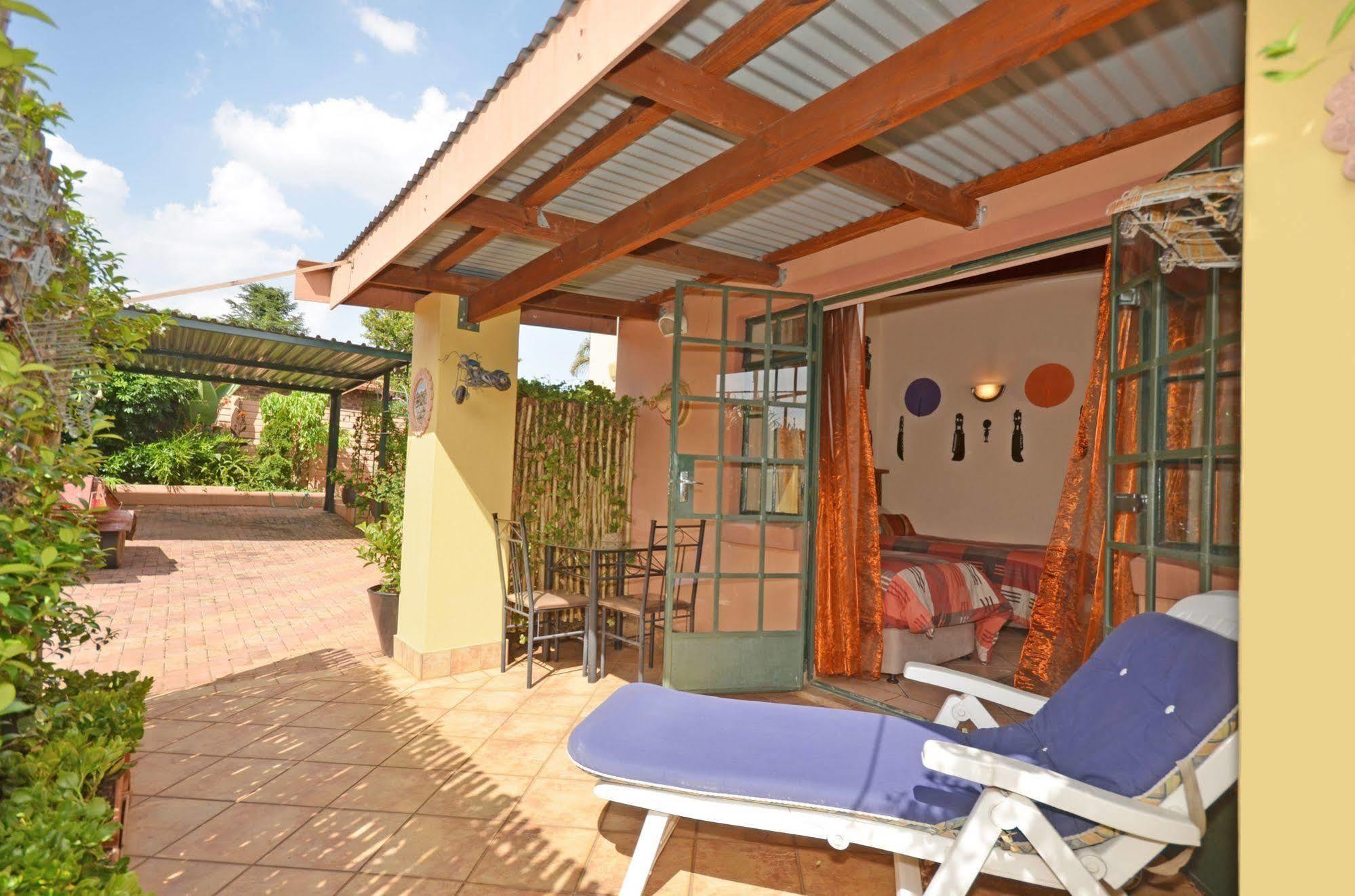 Cherry Tree Cottage B&B Linden Johannesburg Esterno foto